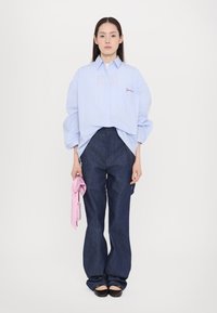 Fiorucci STRIPED SHIRT - Blusa com botões - light blue