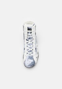 Venum WHITE SNAKE BOXING SHOES WOMEN  - Treningssko - white