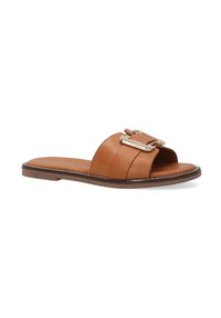 Brune læder slid sandal med åben tå, to vandrette remme og en guldtonet spænde detalje. Flad sål med stitched kantdetalje.