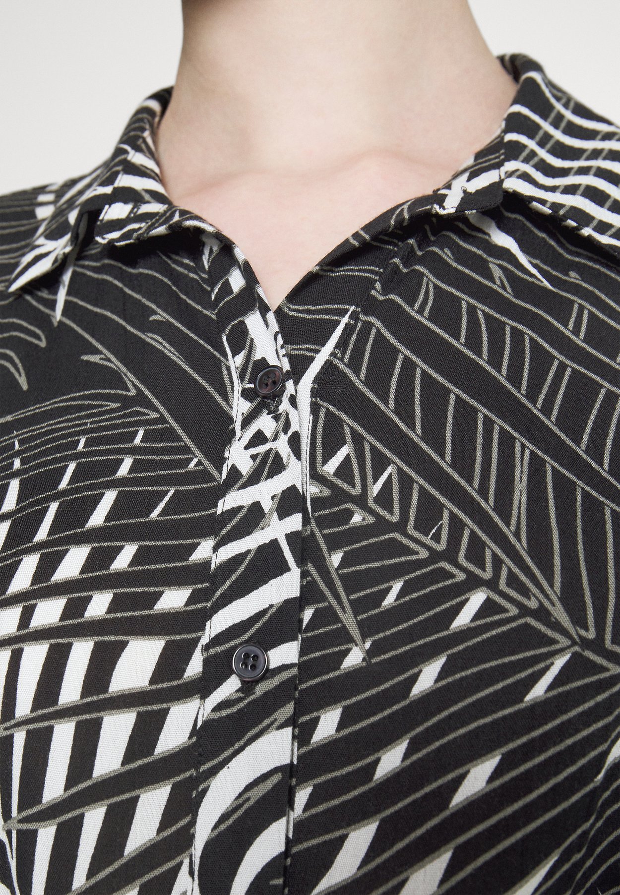 ONLFRIDA SHIRT DRES