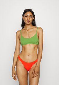 Etam BEAUTY - BRASSIERE - Parte de cima de biquíni - vert