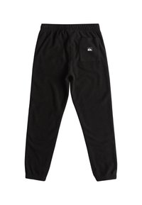 Svarta fleece-joggers med elastisk midja, åtsittande fållar och en bakficka med en liten logotyp. Mjuk textur och avslappnad passform.