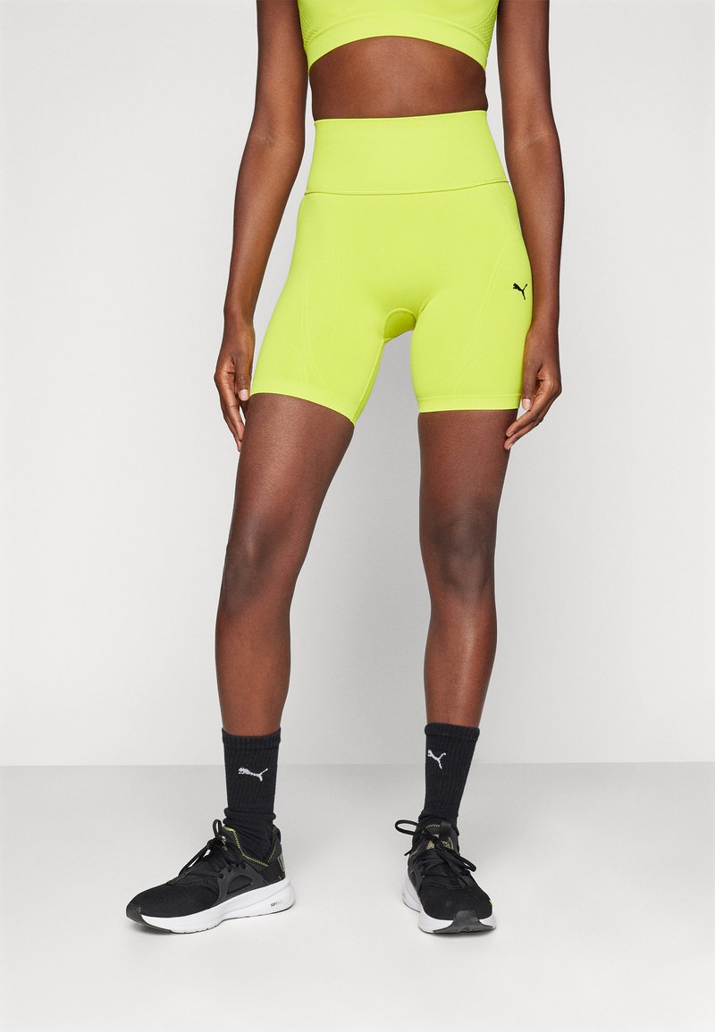 Puma - SHAPELUXE SEAMLESS SHORT  - Leggingek - lime pow, Nagyítás