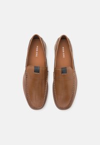 Pier One LEATHER - Loafers - cognac