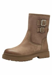 Braune Lederknöchelstiefel mit zwei Metall-Schnallen und kontrastierenden Nähten, ausgestattet mit einer robusten Gummisohle für Traktion und Langlebigkeit.