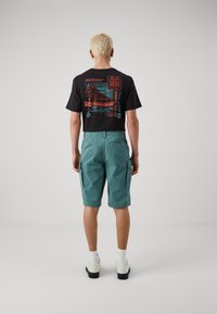 Timberland BROOKLINE CARGO - Šortky - sea pine