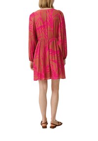 comma MIT DOBBY-STRUKTUR - Freizeitkleid - pink