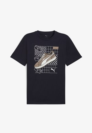 Jūros mėlynumo marškiniai su grafika, vaizduojančia rudos ir baltos spalvos sportinę avalynę, su baltu tinkleliu ir įstrižo linijos dizainu. Minkšta medvilnė.