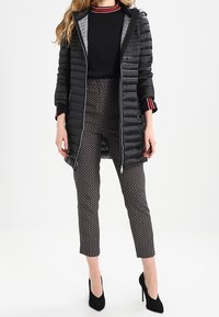 Esprit Donsjas - black