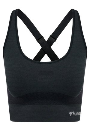 Schwarzer Sport-BH aus einem strukturierten, atmungsaktiven Material. Verfügt über einen breiten Bund und überkreuzte Träger. Dezentes Markenlogo am unteren Rand.