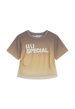 Kurzärmliges T-Shirt in Braunverlauf mit "AU SPECIAL" in Weiß auf der Vorderseite. Weicher Stoff, runder Ausschnitt und lässige Passform.