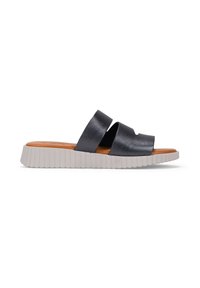Sandalia deslizante negra y mate con dos correas anchas. Presenta una suela blanca flexible y estriada, y una plantilla marrón. Diseño minimalista y construcción ligera.