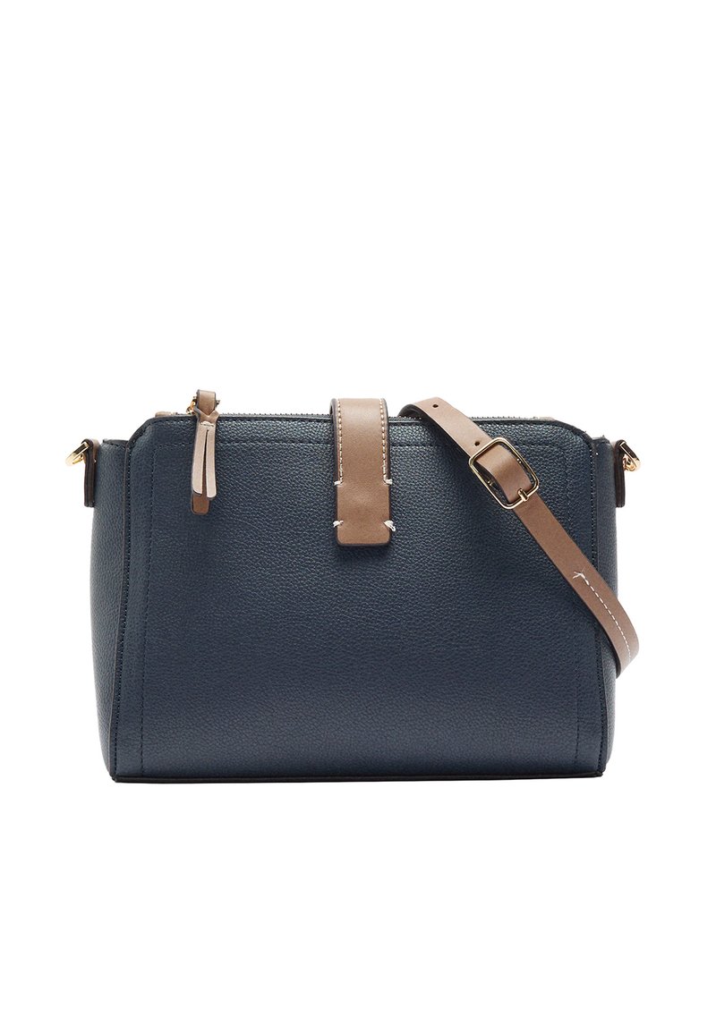 Granatowa skórzana torebka na ramię o strukturalnym kształcie, z brązowymi akcentami, zamknięciem na zamek i regulowanym paskiem. Posiada złote detale wykończenia.