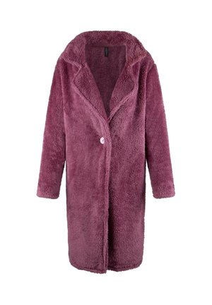 Cappotto lungo in peluche di colore viola profondo, con colletto a revers e chiusura a bottone singolo, realizzato in tessuto morbido e texturizzato.