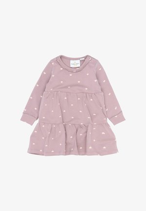 Rochie lungă cu mâneci din lavandă, cu o fustă pliată, având modele de inimi albe. Material din bumbac moale, cu un decolteu decorativ și sistem de închidere cu nasturi.