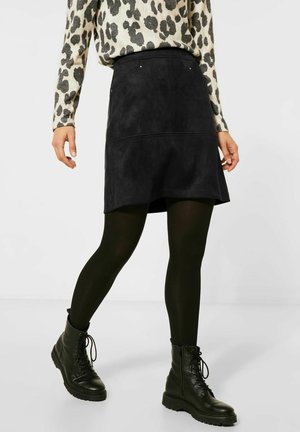 A-snit nederdel - black