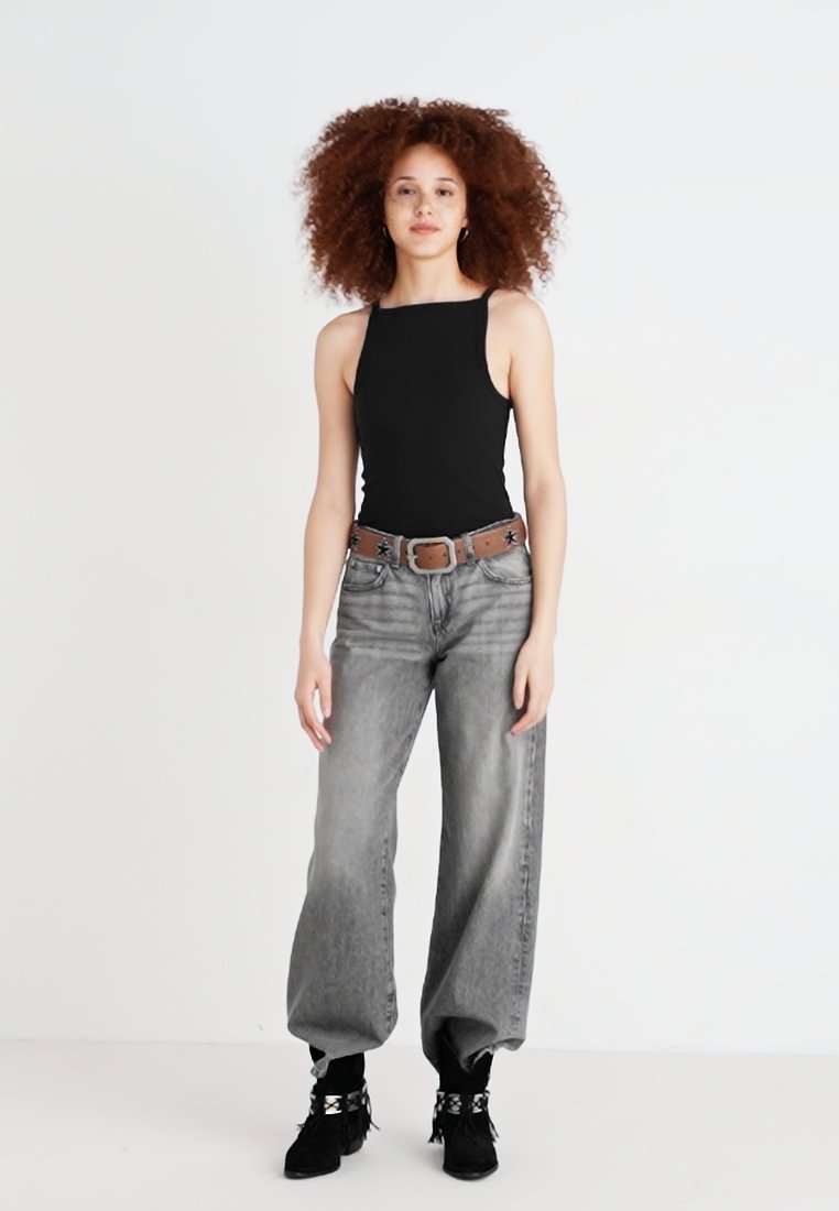 MIA TANK - Top - Product Details