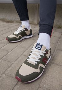 Baskets JACK & JONES pour homme Baskets JACK & JONES pour homme
