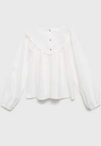 Blusa bianca a maniche lunghe con tessuto strutturato, caratterizzata da un colletto arricciato e tre bottoni di legno sulla parte superiore della schiena.
