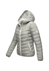 Lichtgrijze geïsoleerde puffer jas met een capuchon, voorzien van verticale gestikte delen, ritssluitingen en een witte binnenvoering.