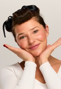 Pienoiskuva 4