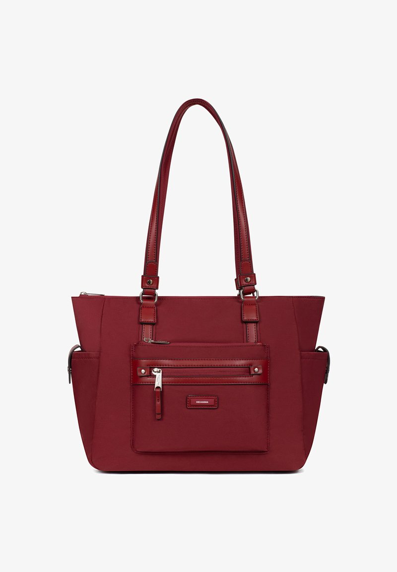 Borsa tote rossa in poliestere con due manici, dotata di una tasca con zip sul davanti e tasche laterali, texture liscia e cuciture rinforzate.