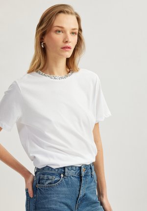 RHINESTONE - Print T-shirt - off white