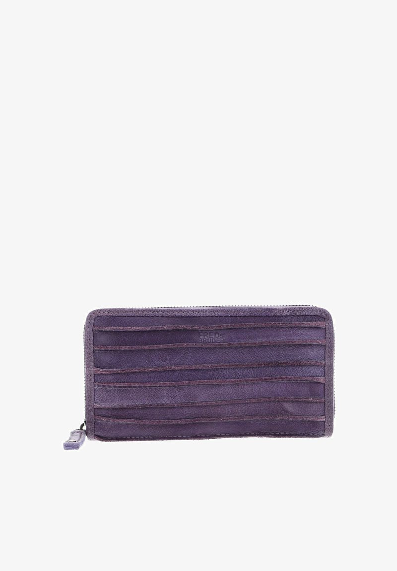 Portefeuille rectangulaire en cuir violet avec des rayures embossées et une fermeture éclair, doté de plusieurs emplacements pour cartes et d'une surface texturée.