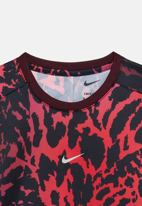 Nike Sports T-shirt - burgundy crush/pure platinum-coloured — photo 4