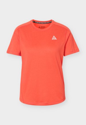 Nike ACG, TRAIL - Αθλητικό μπλουζάκι - light crimson/summit white