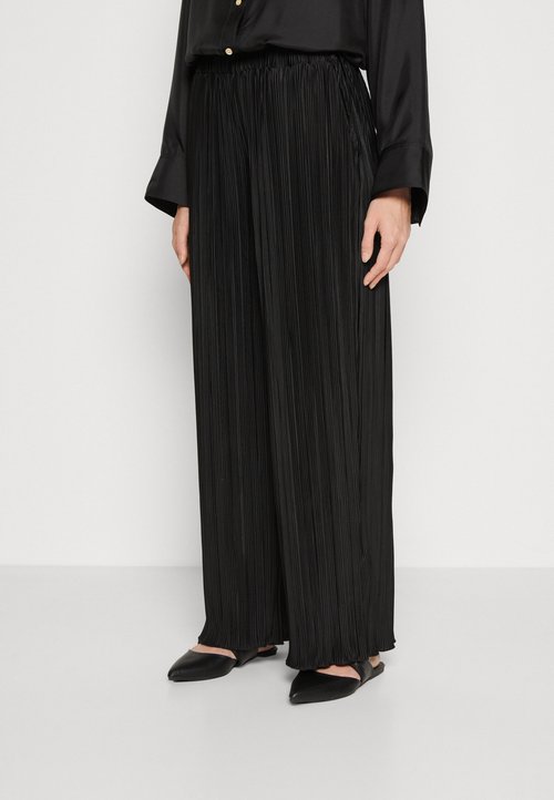 Selected SLFEMMA-TARA MW WIDE PANT NOOS - Broek - medium
