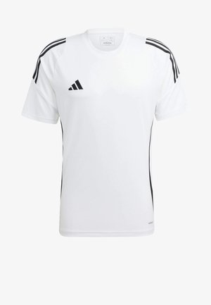 Balta sportinė t-marškiniai su trumpomis rankovėmis, dvi juodos šoninės juostelės ir "Adidas" logotipas ant krūtinės. Pagaminta iš lengvos, drėgmę sugeriančios medžiagos.