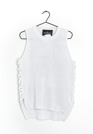 Top - white