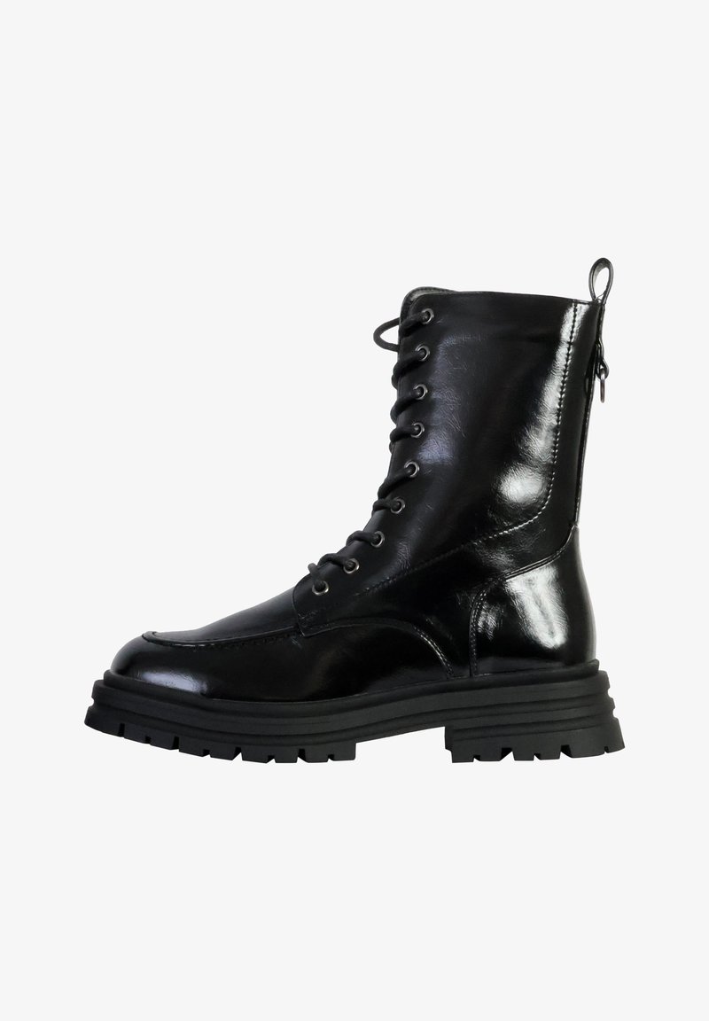 Bottine en cuir noir avec une finition brillante, bout arrondi, lacets à l'avant, et semelle en caoutchouc texturée. Dispose d'une fermeture éclair latérale.