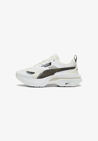 Sélectionné, white sugared almond