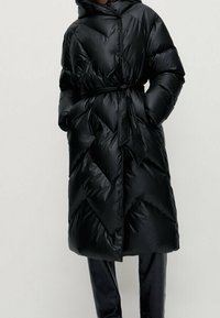 Massimo Dutti Piumino lungo - black