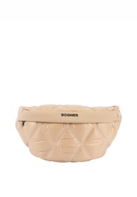 Beige-värinen tikattu laukku, jossa on sileä, kiiltävä pinta. Siinä on yksivärinen pinta, ommeltu timantinmuotoinen kuvio ja merkitty olkahihna, jossa lukee "BOGNER".