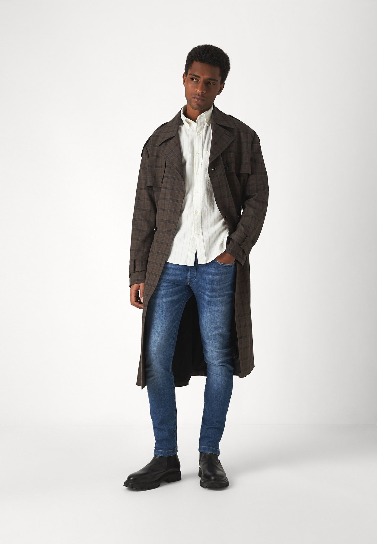 REG ARCHIVE OXFORD STRIPE