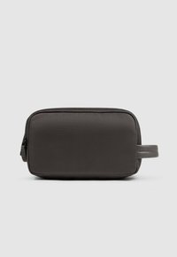 Grijze toilettas met ritssluiting, een textuurstofoppervlak, rechthoekige vorm en een zijhandvat voor gemakkelijk dragen.