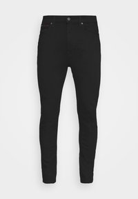 Jeans skinny de mezclilla negra con una textura suave, diseño de cinco bolsillos y detalles de costura en contraste. Cierre con botón frontal y cremallera.