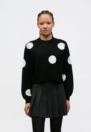 NMSHYLA O NECK STATEMENT - Jumper - black