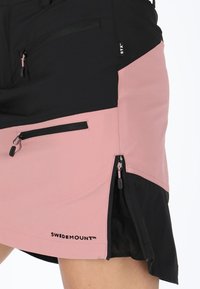 Swedemount LOFOTEN STRECH - Sports skirt - black dusty rose