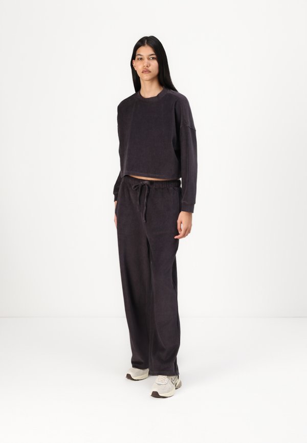 SWEET SUN - Tracksuit bottoms4