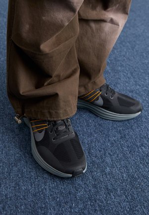 Sneakers laag - black