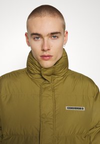 Converse SUPER PUFFY PADDED JACKET - Vinterjakke - cosmic turtle