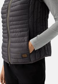 camel active STEPP MIT REFLEKTIERENDEN DETAILS - Vest - slate