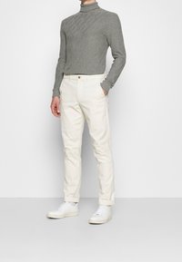 Pier One Strickpullover - mottled light grey