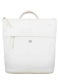 Biały plecak wykonany z teksturowanego materiału, wyposażony w górny uchwyt, przednią kieszeń na zamek oraz subtelne logo. Gładkie wykończenie z minimalistycznymi detalami.
