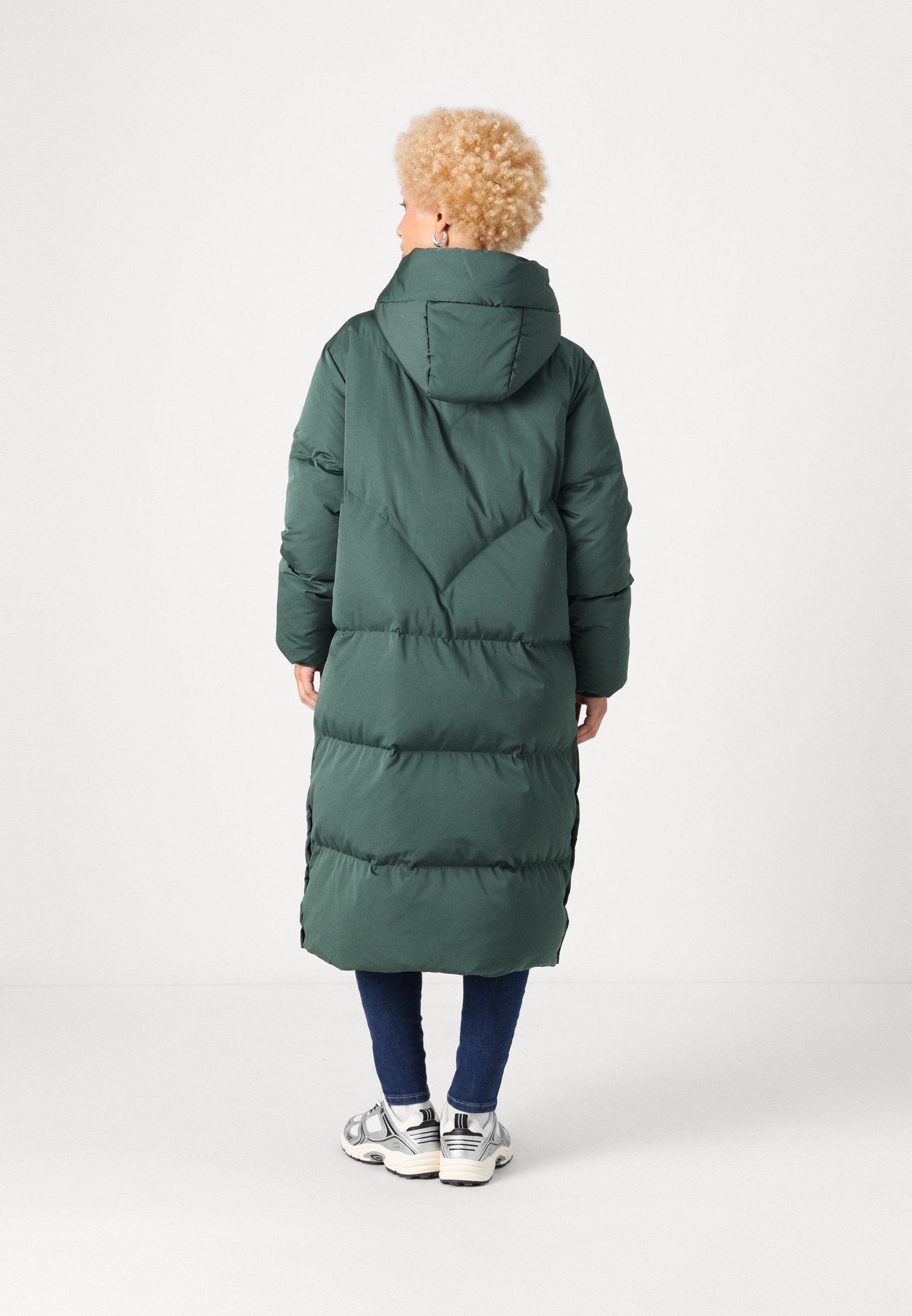 YAS Petite YASIRIMA - Płaszcz puchowy/ciemnozielony - Zalando.pl