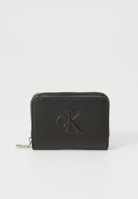 Seleccionado, black